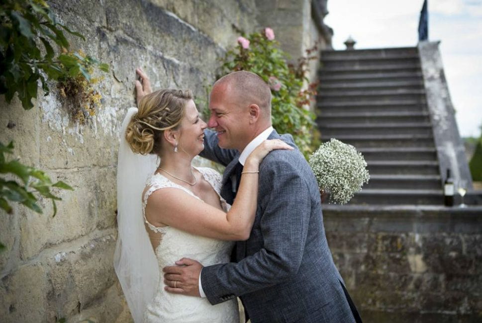 Bruidsvisagie en haarstyling voor trouwen op Chateau Neercanne