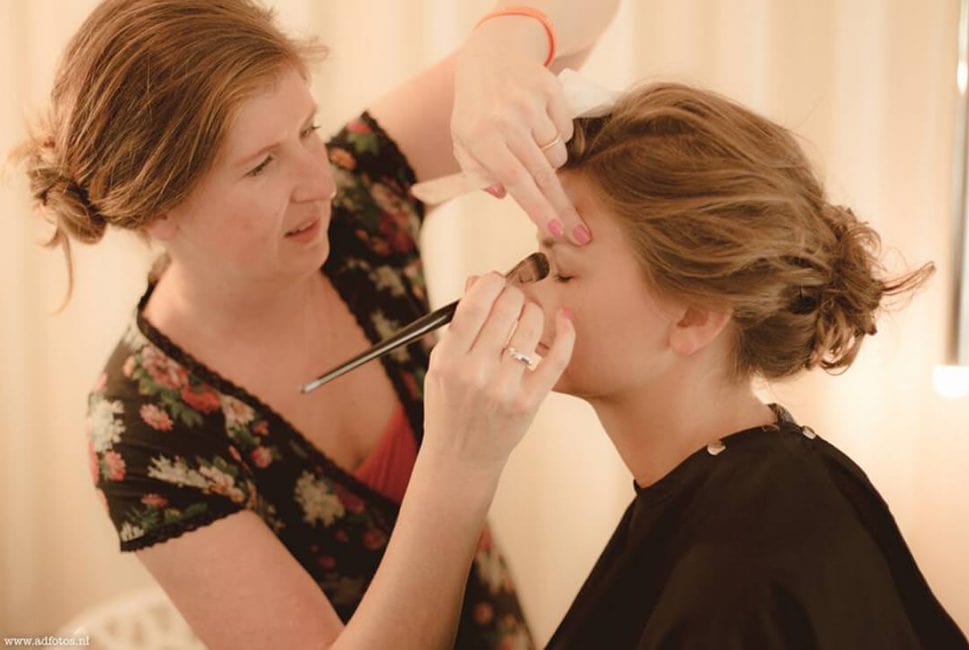 Bruiloft Vaeshartelt trouw visagie en haarstyling
